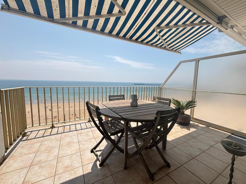 Appartement avec terrasse face plage, 4 pers