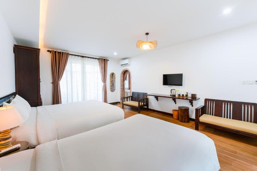Phòng 3 Người Nhìn Ra Thành Phố