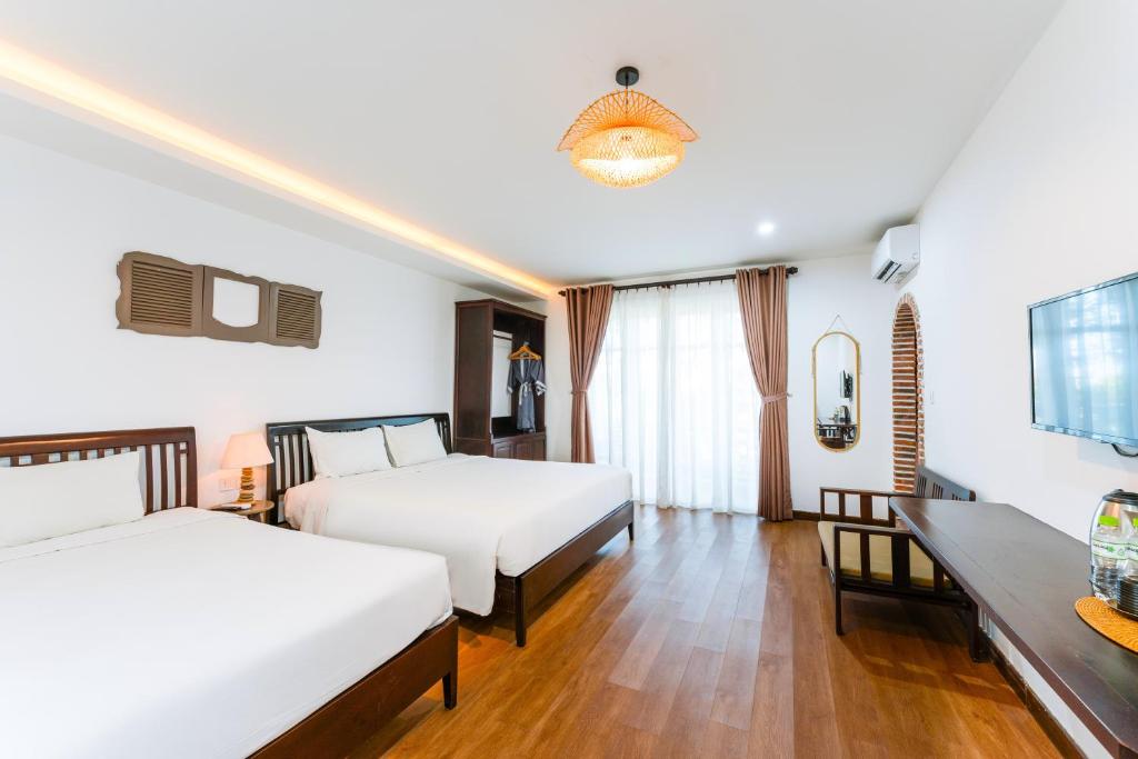 Phòng 3 Người Nhìn Ra Thành Phố