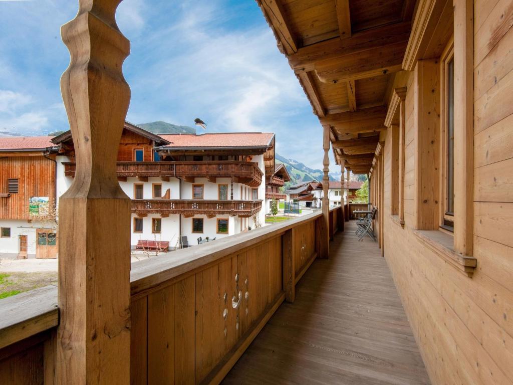 Balkón nebo terasa v ubytování Apartment in Hainzenberg near Ski Bus Stop, cleaning included