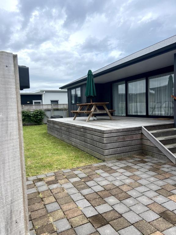 Bubbles Bach-dog friendly, close to beach & shops! - Resim 24