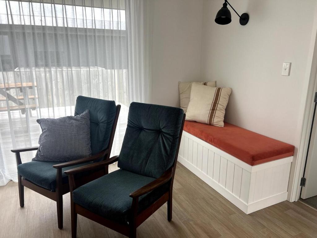 Bubbles Bach-dog friendly, close to beach & shops! - Resim 7