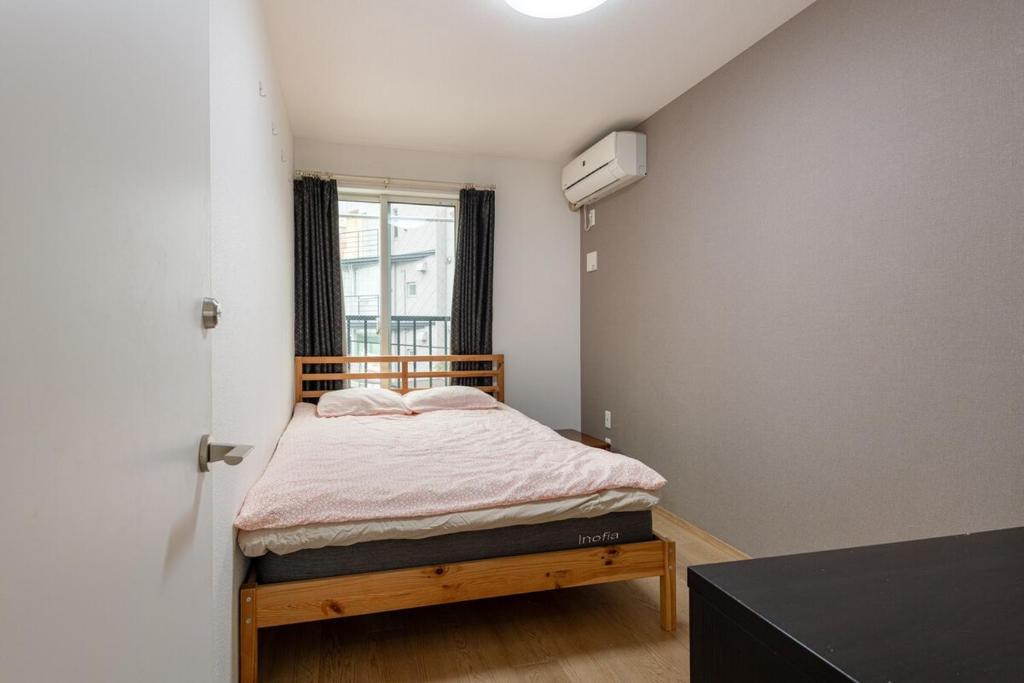 -HIgashinakano- 9-minute walk from Higashi-Nakano Station