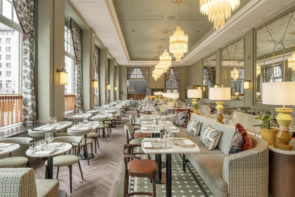 DoubleTree By Hilton Brussels City - Resim 10