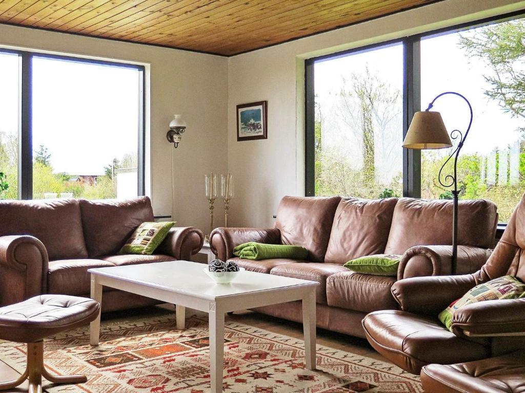 Posezení v ubytování 8 person holiday home in Struer-By Traum