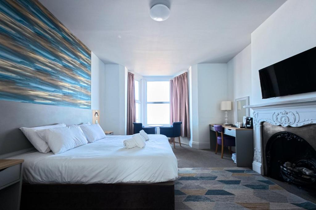 The County Hotel - 
