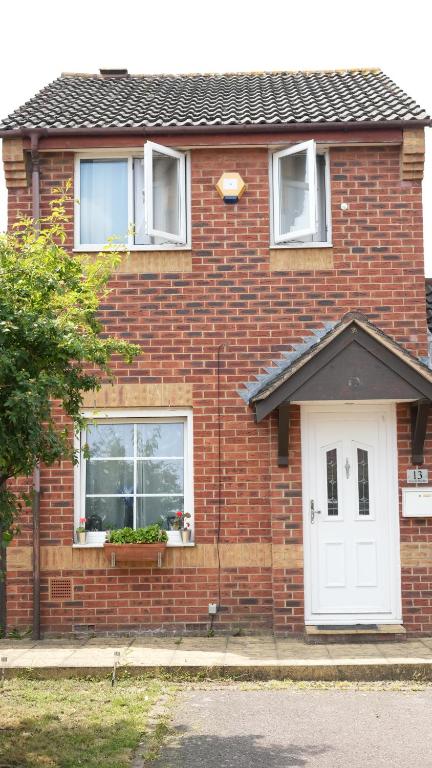 Apartment & Rooms in London - Housity
