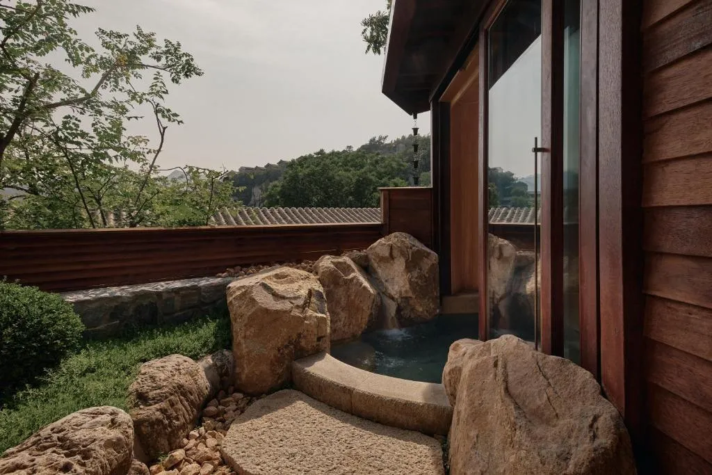 Ying Cui-Mountain View Grand Suite
