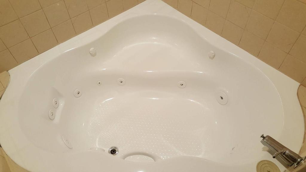 Koupelna v ubytování Quality Inn Escondido San Diego North County