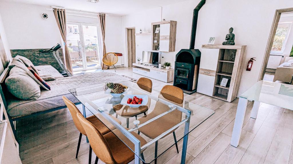 LTE Apartments - 