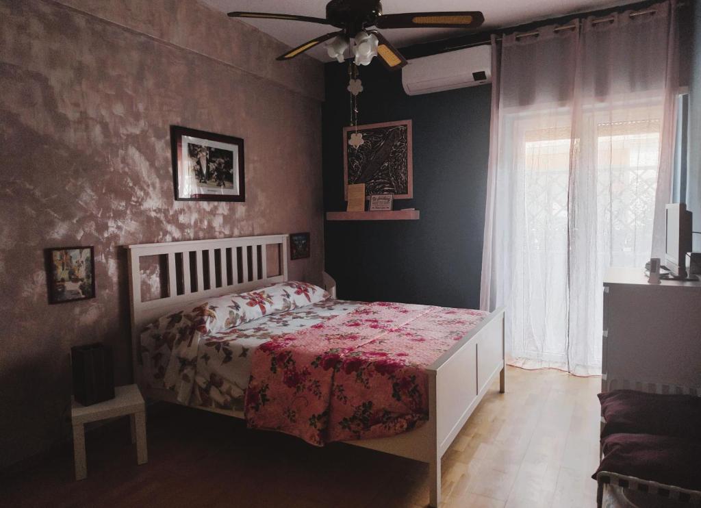 Ένα ή περισσότερα κρεβάτια σε δωμάτιο στο Euforbia House