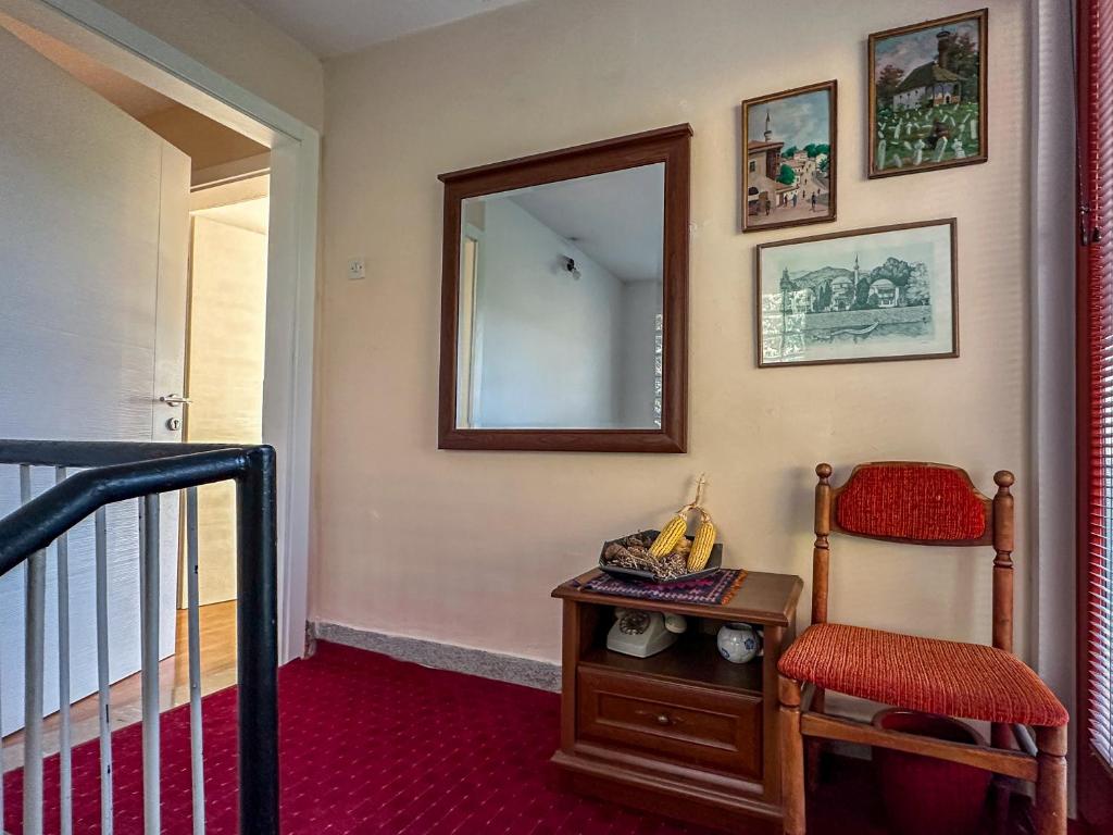 Fotografie z fotogalerie ubytování Cozy room with a balcony v destinaci Sarajevo