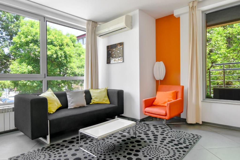 Joy Apartment - Stylish 2BD in Oborishte