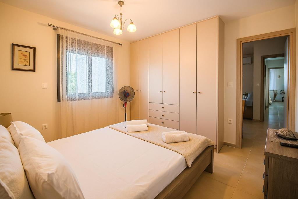 Posteľ alebo postele v izbe v ubytovaní Onar Zin Seabliss - Majestic Getaways