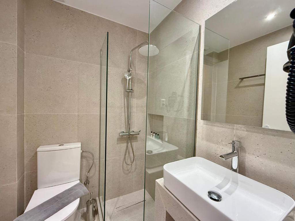 Koupelna v ubytování Yaleena Residences