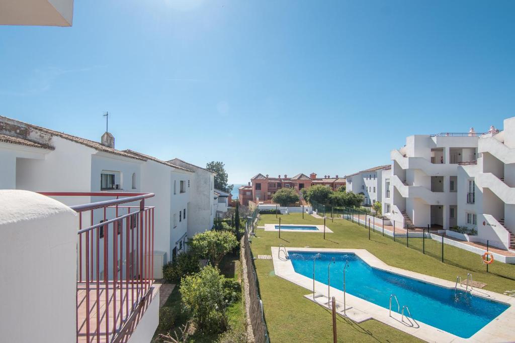 2144-Superb 2 bedrooms with terrace and pool, Manilva ...