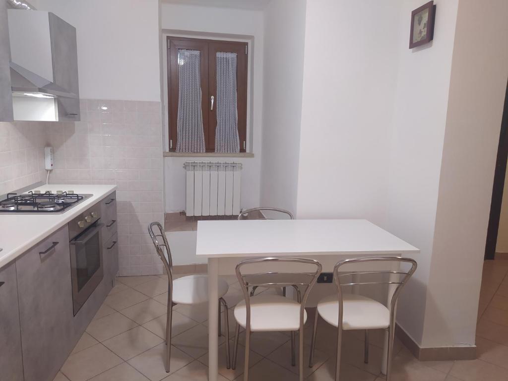 Kuchyň nebo kuchyňský kout v ubytování Antico Borgo - Via Napoli, 2