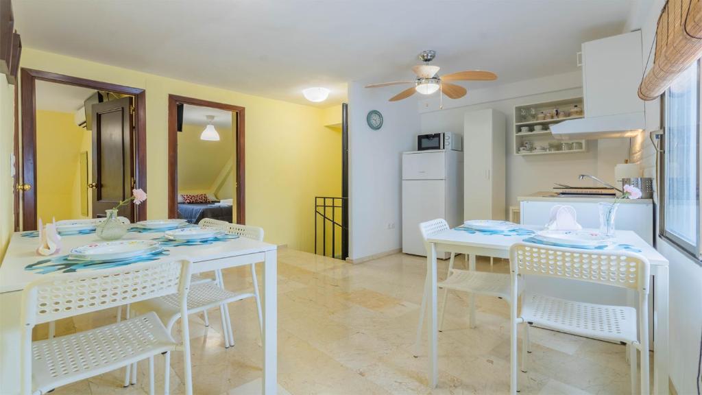Kuchyň nebo kuchyňský kout v ubytování Apartamento Pergo Centro Córdoba