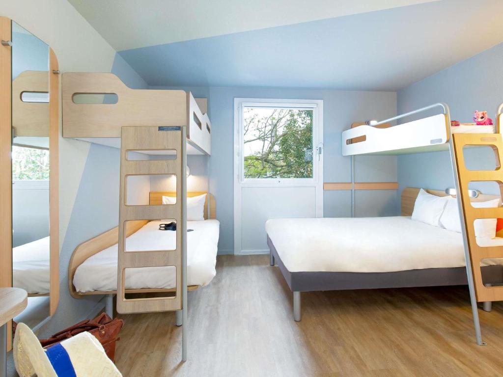 Cama o camas de una habitación en ibis budget Cavaillon