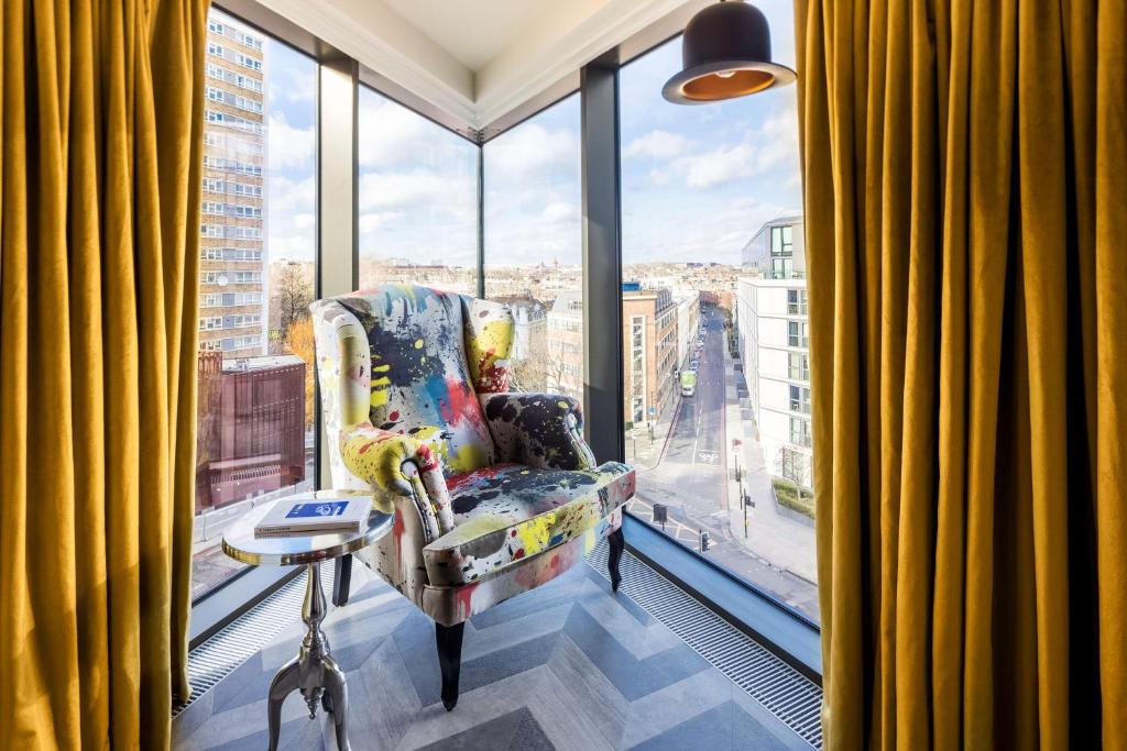 
Nhow Suite with Extra Bed (2 Adults + 2 Children)
