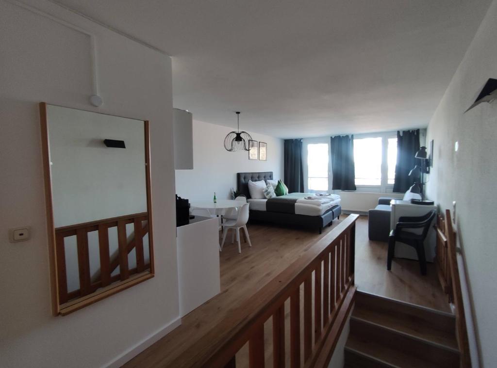 Postel nebo postele na pokoji v ubytování Sauna, Pool und Gartenzugang