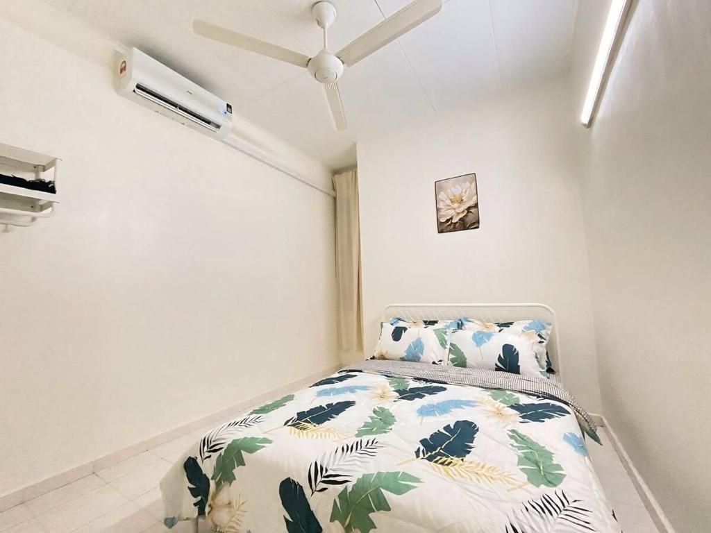 Postel nebo postele na pokoji v ubytování Cozy AiZHome