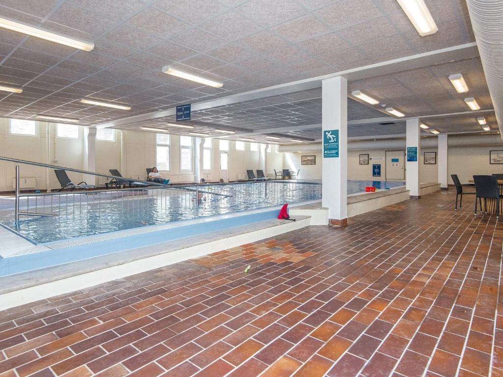 Bazén v ubytování Fanø Holiday Home Center nebo v jeho okolí