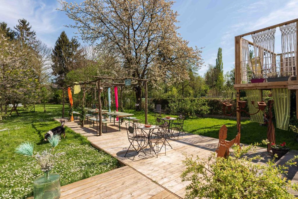 Zahrada ubytování Le Jardin Des Secrets "Gites et chambres à louer"
