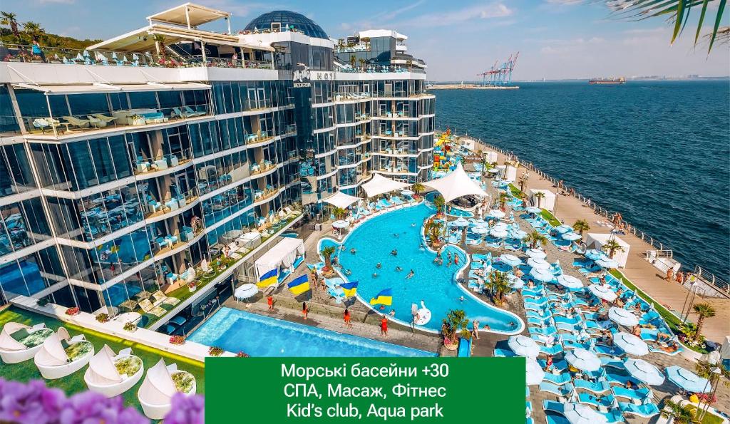 Bazén v ubytování NEMO Hotel Resort & SPA nebo v jeho okolí