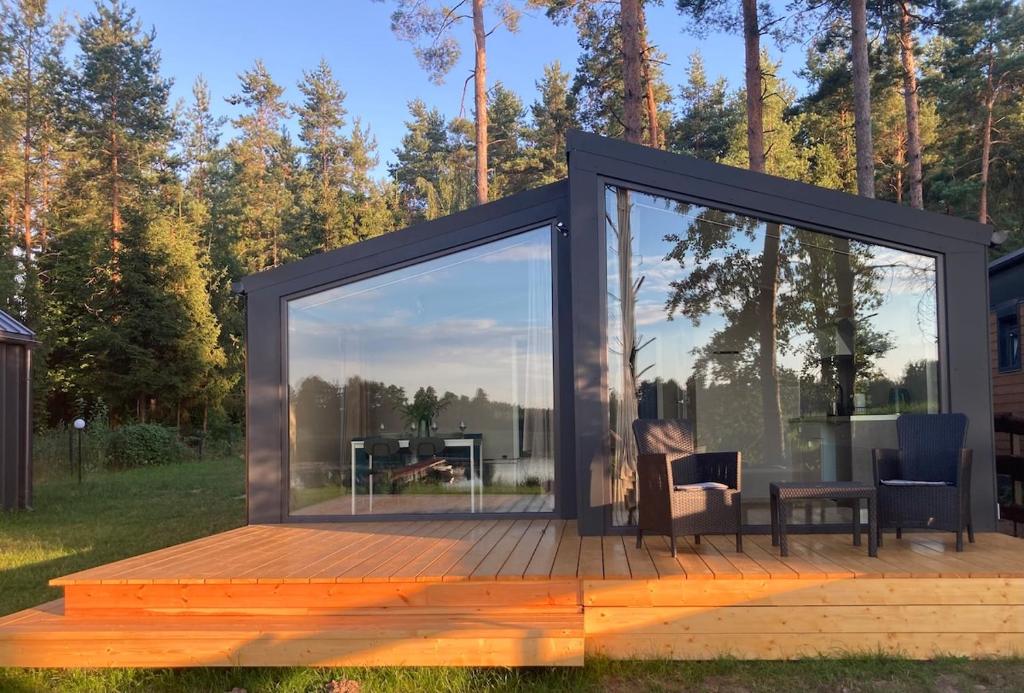 Zahrada ubytování Makosieje Modern House - bon turystyczny,15 m od jeziora,ogrzewanie,wifi