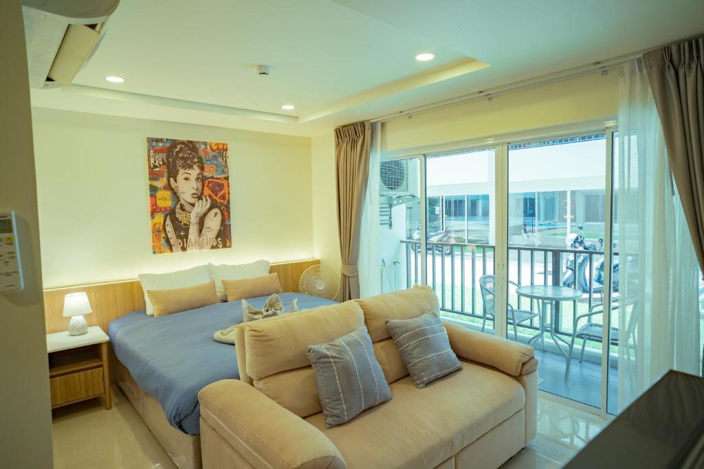 Χώρος καθιστικού στο The Terraza Condo