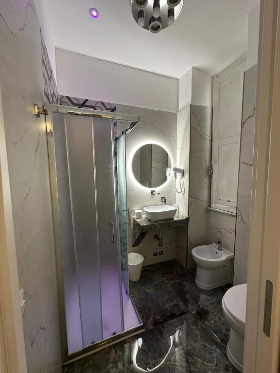 Koupelna v ubytování Hotel Lodi
