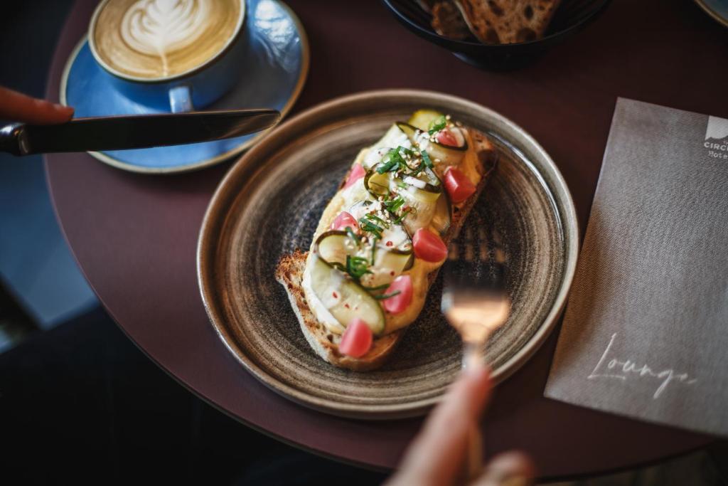 The Circus Hotel - Resim 14