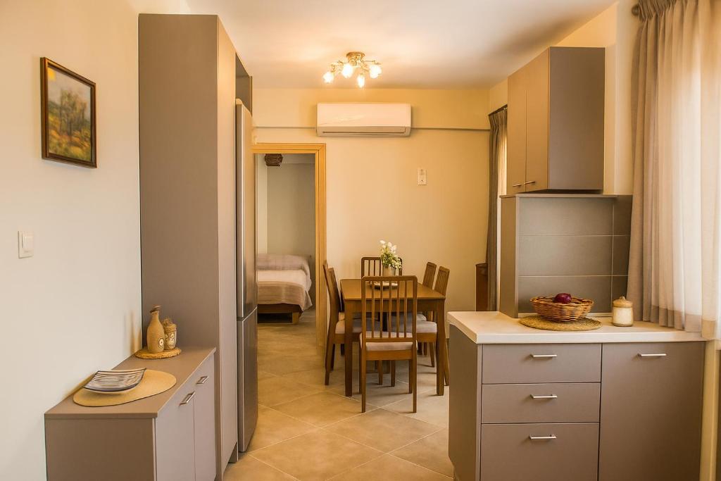 Kuchyňa alebo kuchynka v ubytovaní Onar Zin Seabliss - Majestic Getaways