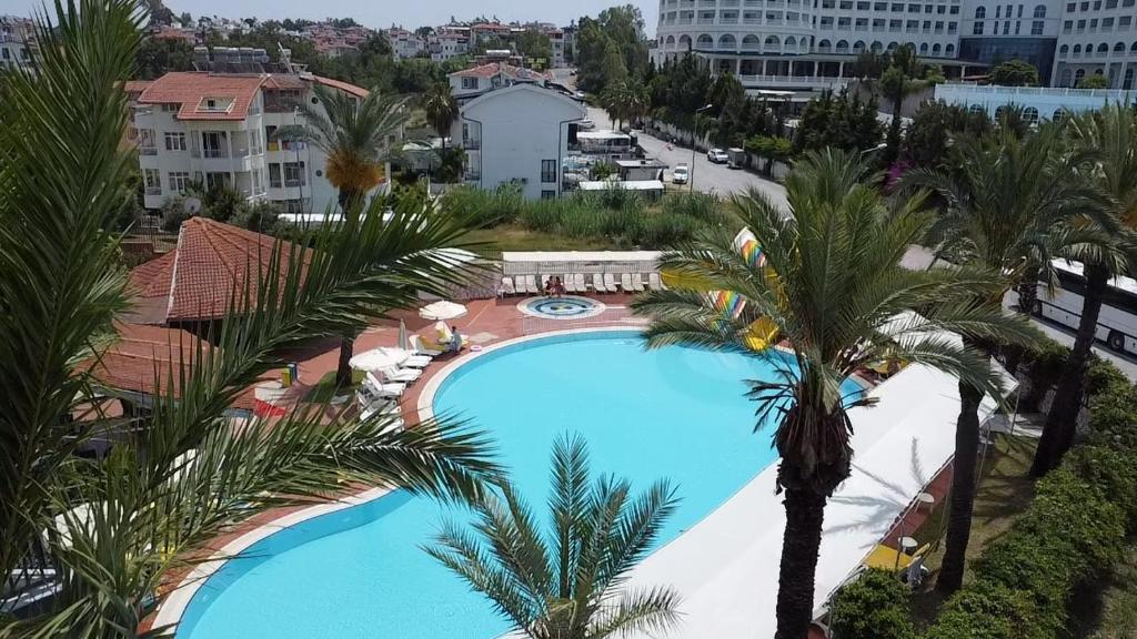 Bazén v ubytování Side Palm D'or Hotel nebo v jeho okolí