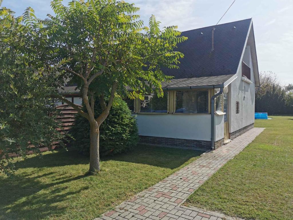 Budova, v ktorej sa dovolenkový dom nachádza