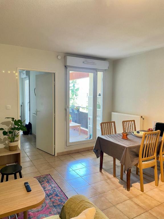 Photo de la galerie de l'établissement Appartement spacieux - Grand balcon - Compans, à Toulouse