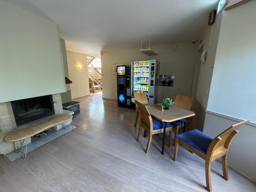 Kuchyň nebo kuchyňský kout v ubytování Inge Villa Apartment Hotel