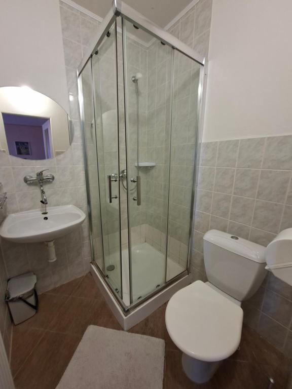 Koupelna v ubytování Hotel Alster