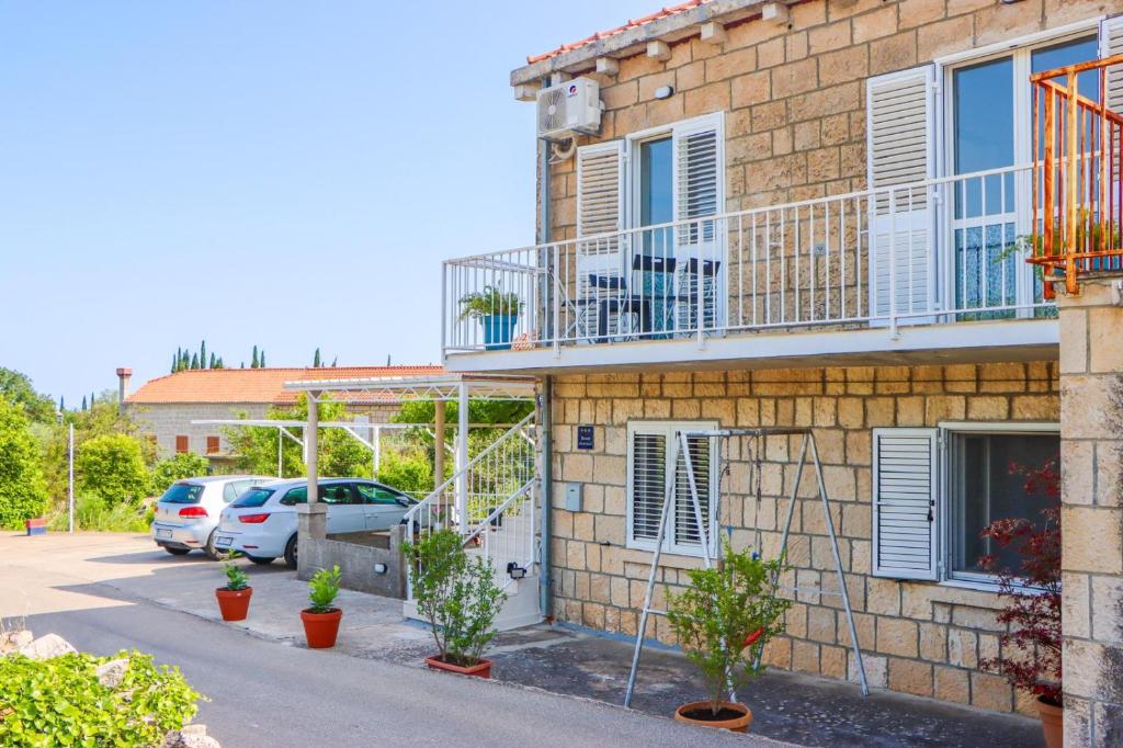Budova, kde se apartmán nachází