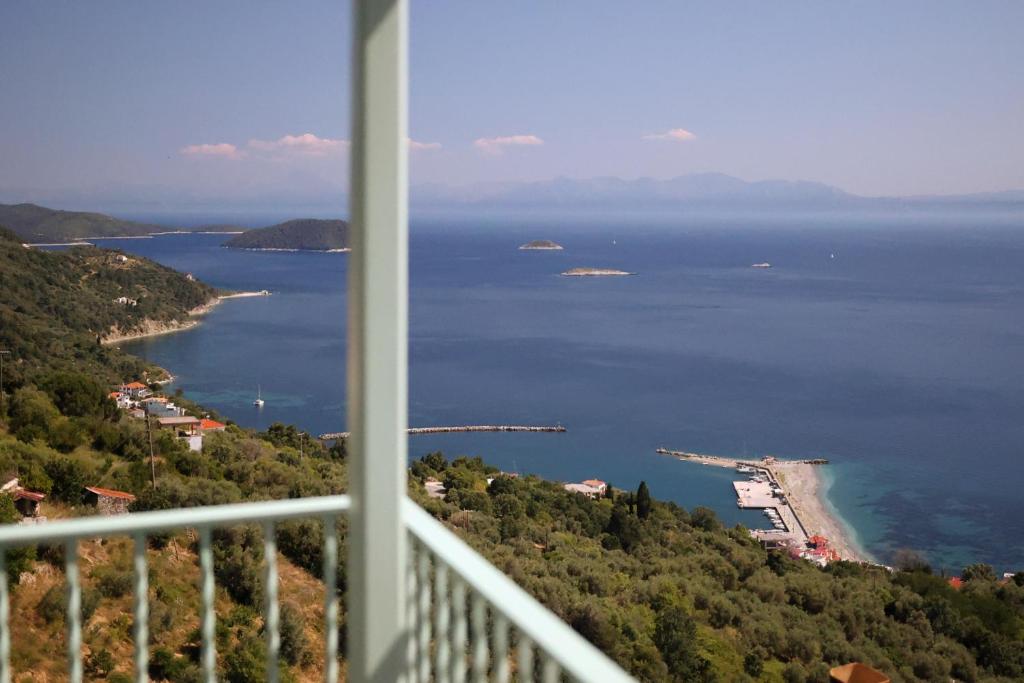 a view of the ocean from a balcony at The balcony in Glossa