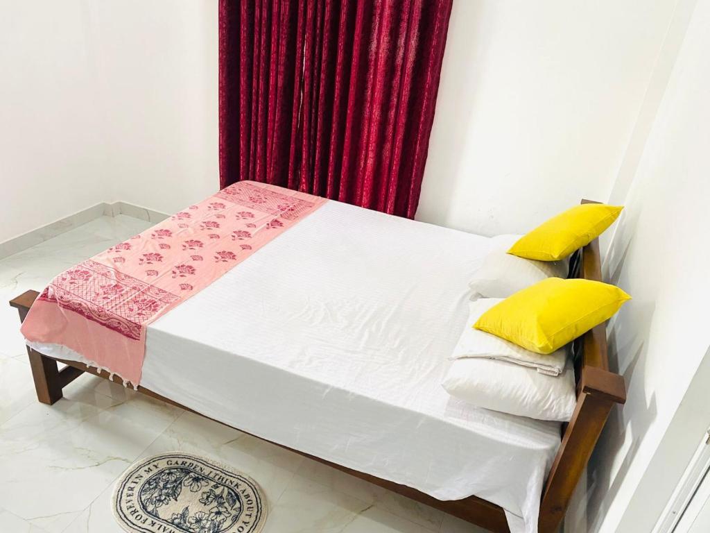 Postel nebo postele na pokoji v ubytování Sahan Tourist House