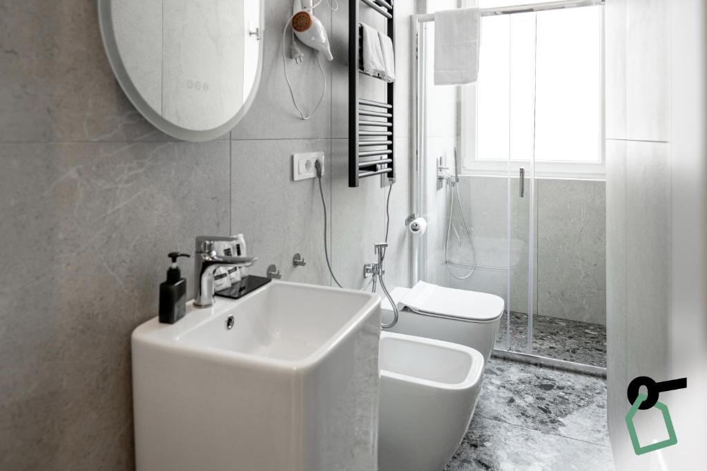 HOTIDAY Room Collection - Napoli Museo Suite - Resim 33