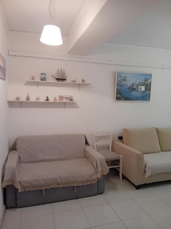 Posezení v ubytování Cozy flat in Nea Makri