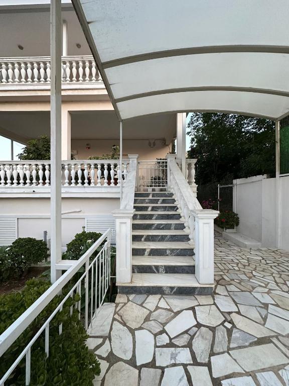 Fotografie z fotogalerie ubytování Cozy flat in Nea Makri v destinaci Nea Makri