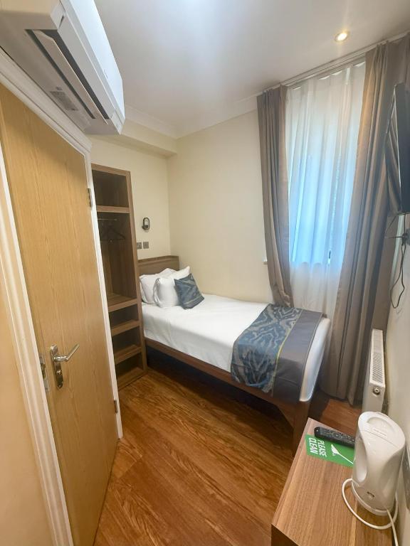 Olympia Inn Hotel - Resim 15