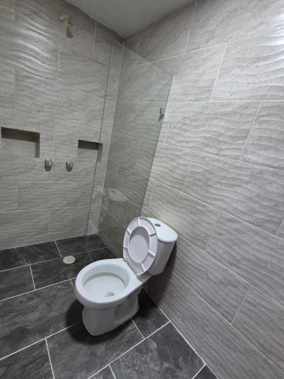 Koupelna v ubytování Hotel Brisas MEDELLIN