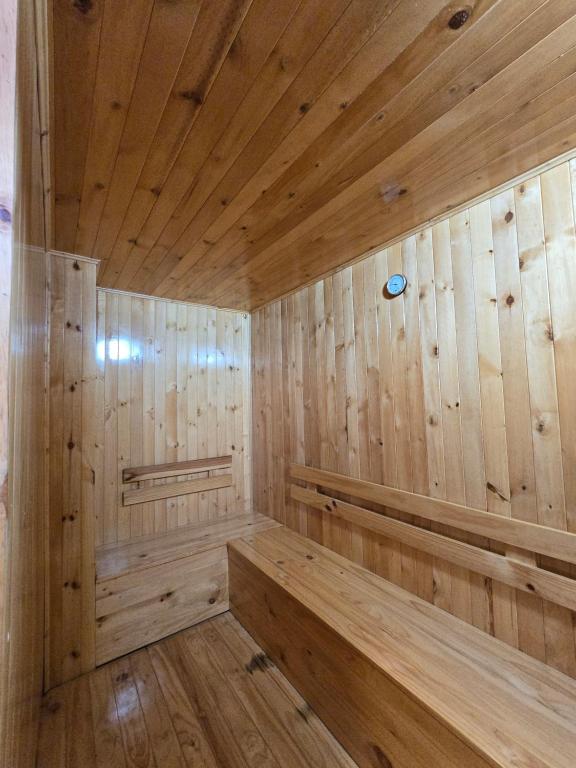 Ảnh trong thư viện ảnh của Casa Privada Vacacional a 2m del Aeropuerto Eden, 20m Parque Del Cafe y Armenia tiene Pisicna, Jacuzzy 3HA By Molca Xperiences ở Armenia