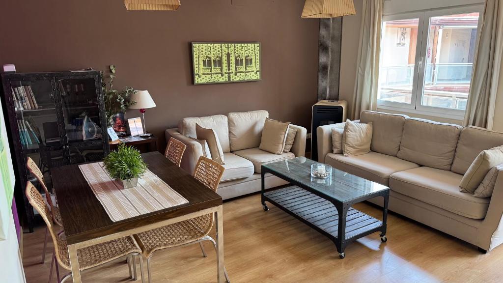 Posezení v ubytování Apartamentos Alcazar de Baeza