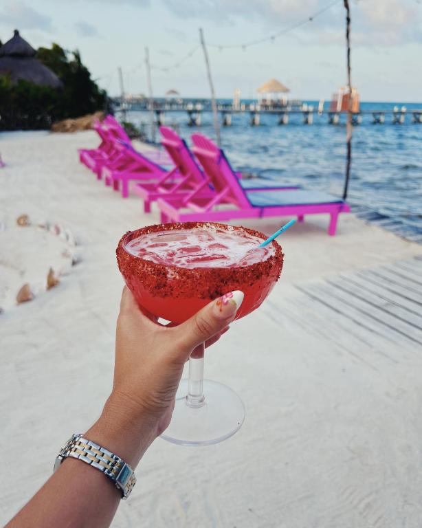 Bebidas en Barefoot Beach Belize